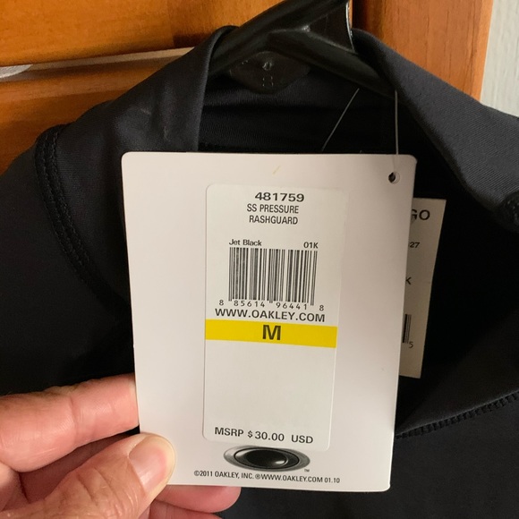 Black O’Neill rash guard - Picture 3 of 4